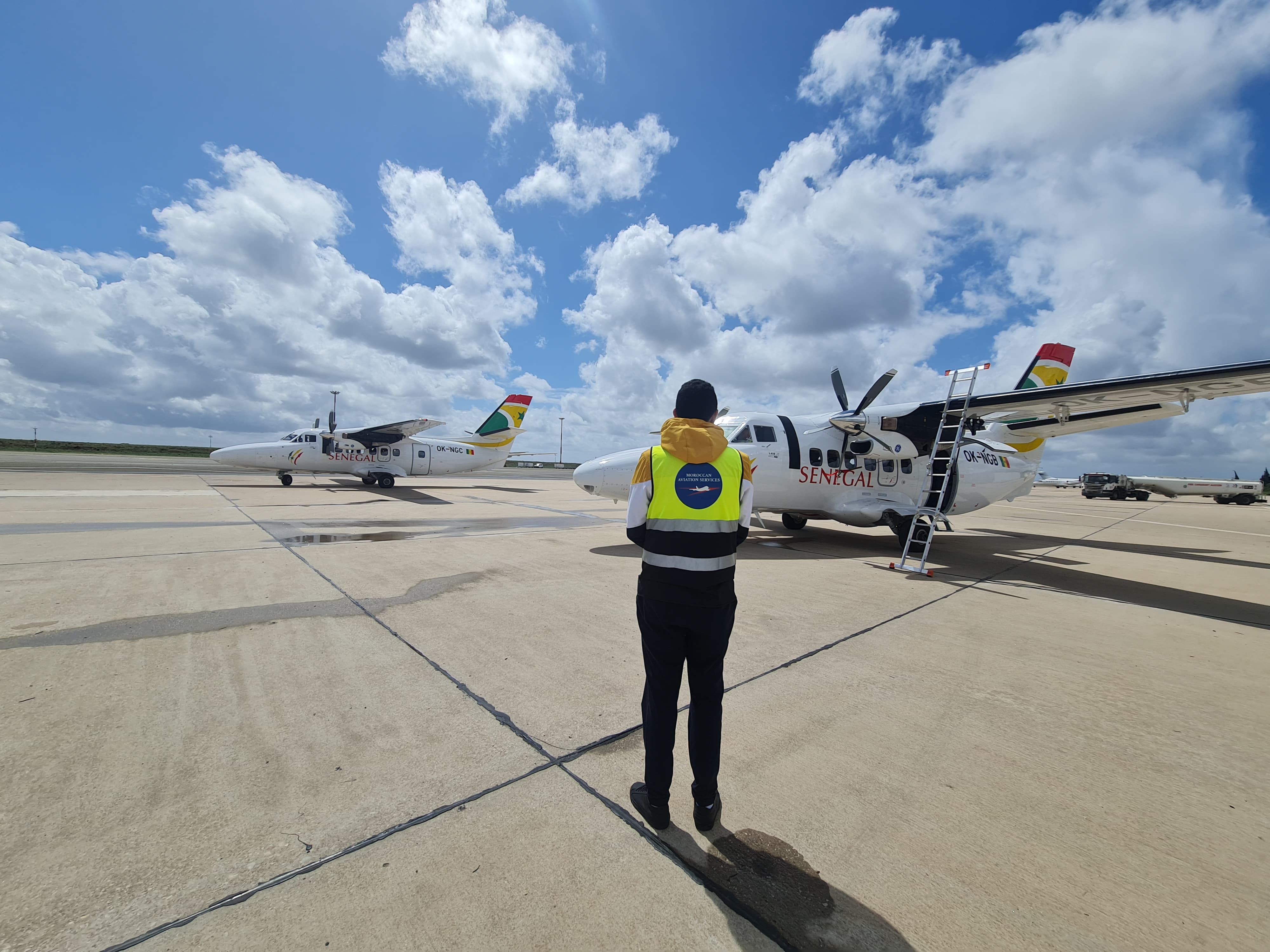 Aircraft operations on tarmac